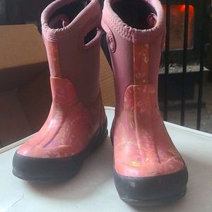 Bogs youth pink Tuscany boots. Size 9